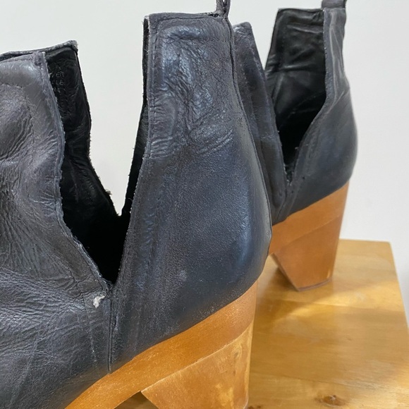 Jeffrey Campbell Black Leather Cutout Wood Heel Bootie ODELIA 10M - Picture 7 of 10